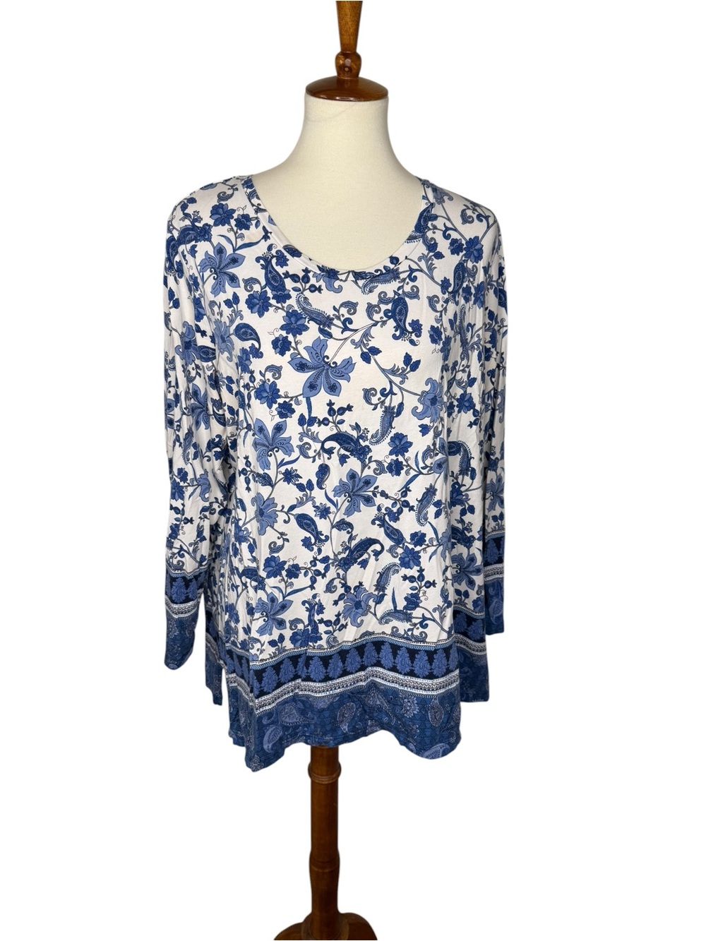 Susan Graver Weekend 1X Blue White Paisley Floral Cotton Blend Print Tunic Top